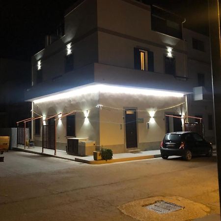 مبيت وإفطار لامبيدوزا Le Cale المظهر الخارجي الصورة
